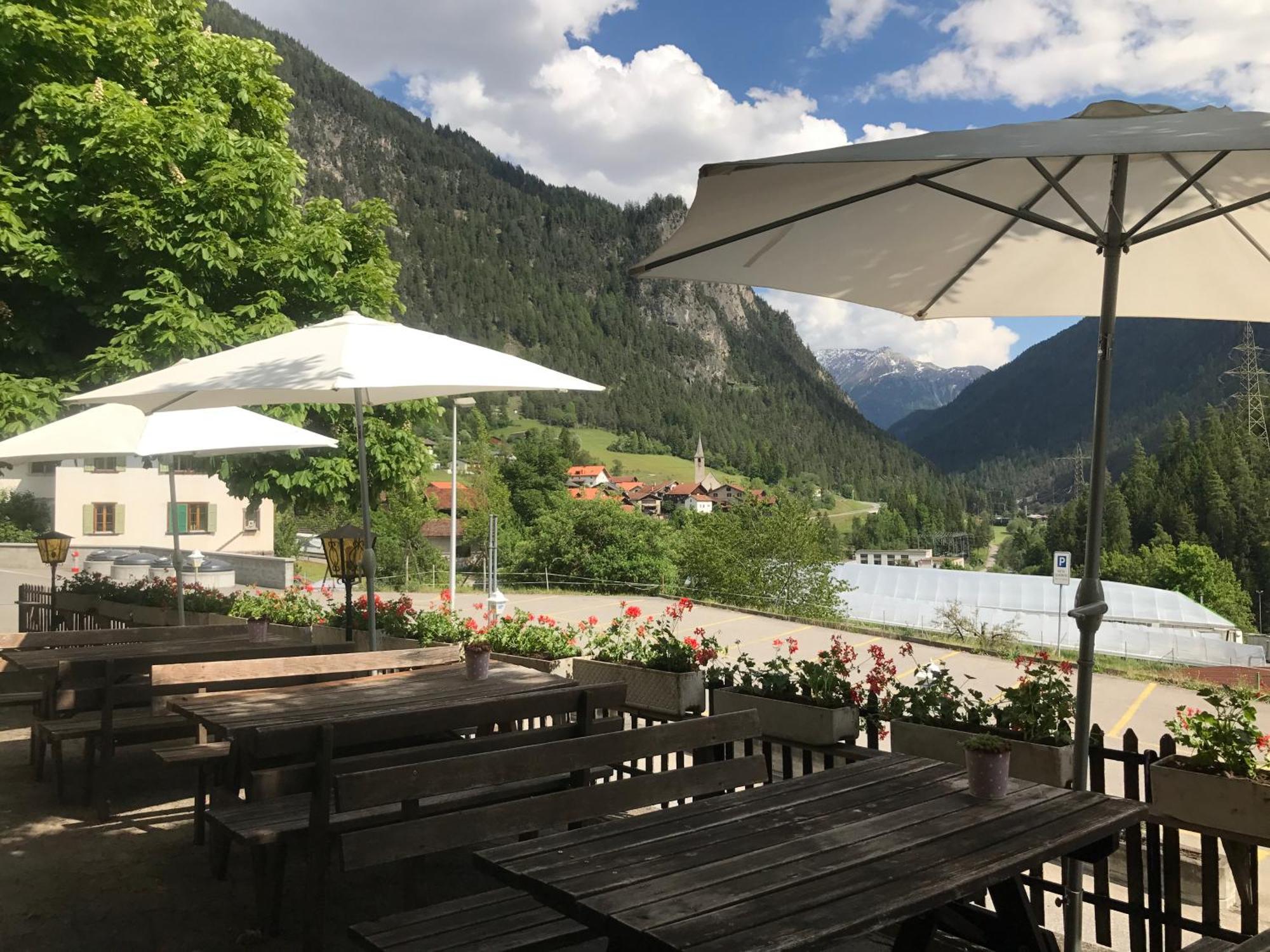 Hotel Schoental Filisur Bagian luar foto