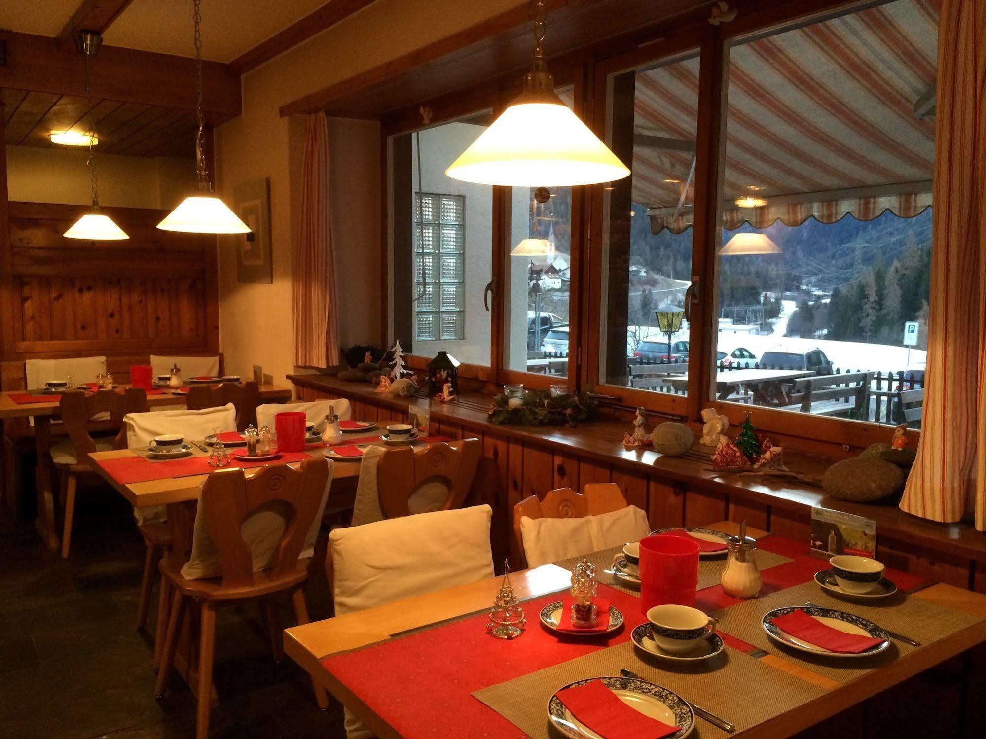 Hotel Schoental Filisur Bagian luar foto